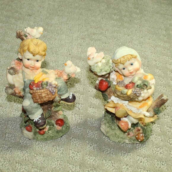 Set of 2 Vintage Resin Boy and Girl in Trees ~5.5" Figures - Picture 1 of 8
